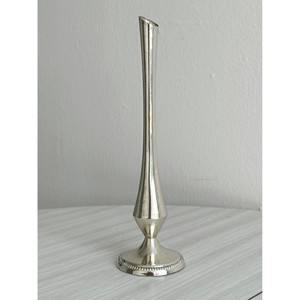 Vase de table moderne en argent, design géométrique, vase décoratif pour fleurs, haute qualité - Product Image 1