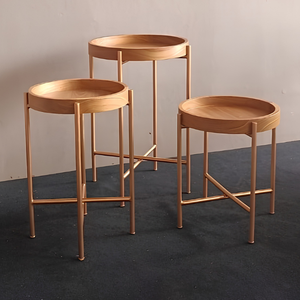 Tables d'appoint modernes en bois avec pieds en métal, disponibles en trois tailles, design empilable pour une utilisation en extérieur, style minimaliste, ensemble de meubles de jardin - Product Image 5