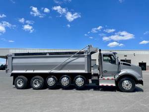 Tracteur routier diesel poids lourd 6x4 avec cabine couchette pour le transport de marchandises longue distance à l'international - Product Image 5