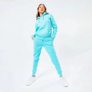 Chándales Deportivos para Mujer Personalizados de Buena Calidad, Transpirables, Modernos y Cómodos - Product Image 1
