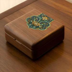 Caja de Madera Ecológica Hecha a Mano con Decoración Pintada a Mano, Organizador para Joyas y Regalos, Diseño Personalizado - Product Image 2