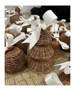 Adornos Navideños de Mimbre Tejido para Árboles de Navidad, Decoraciones de Temporada y Decoración Festiva para Interiores - Product Image 1