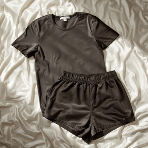 ชุดนอนผู้หญิง เสื้อยืดและกางเกงขาสั้น ผ้าฝ้ายนุ่ม สวมใส่สบาย พร้อมบริการรับผลิตแบบ OEM ODM - Product Image 4