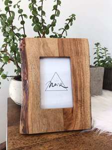 Marco de Fotos Moderno de Resina y Madera, Diseño Rectangular con Rayas Diagonales, Exhibición Vertical de Sobremesa, Marco Personalizado para Fotos, Decoración del Hogar - Product Image 5