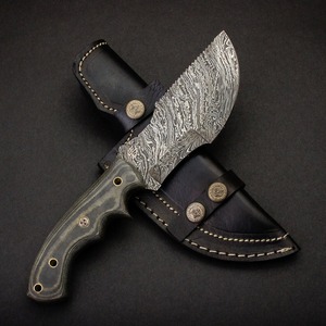 Couteau de chasse artisanal de qualité industrielle, acier Damas, manche G10, lame droite, étui en cuir - Product Image 2