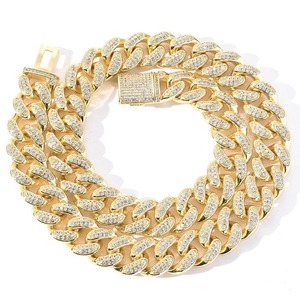 Collar de Cadena Cubana de Plata de Ley 925 con Moissanita, el Más Vendido, con Acabado Brillante y Suave, Disponible para la Venta - Product Image 5