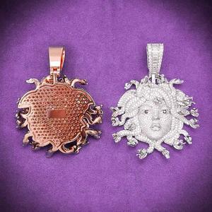 Pendentif ZAWO HOUSE de luxe entièrement serti de diamants, Medusa en moissanite, bijoux hip-hop, breloques personnalisées en moissanite pour hommes - Product Image 4