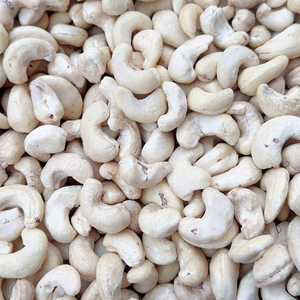 Oferta Especial 2025 A180 A210 Nueces de Anacardo Santigo, Nueces de Anacardo Crudas de Vietnam con Cáscara, Listas para Enviar - Product Image 1