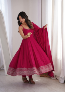 Conjunto de Salwar de Seda Fendy Suave y Pura para Mujer, Bordado, Largo hasta el Suelo, para Bodas Indias, Pakistaníes, Diwali, Secado Rápido - Product Image 5