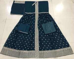 Suministro Directo India: Vestido Largo Casual para Mujer, Estilo Indo-Occidental, de Georgette Pesado con Lentejuelas, Diseño Exclusivo - Product Image 2