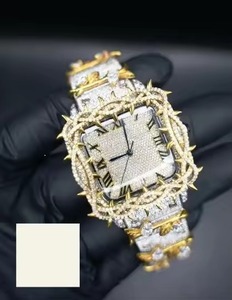 Montre analogique rectangulaire de luxe pour hommes en or jaune avec couronne à épines sertie de diamants, mouvement à quartz en cristal de saphir, 38 mm - Product Image 3