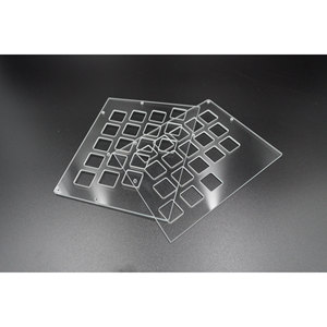 Cubierta de Vidrio Electrónica Mecanizada por CNC con Orificios y Recortes Personalizados para Teclado y Panel de Control - Product Image 5