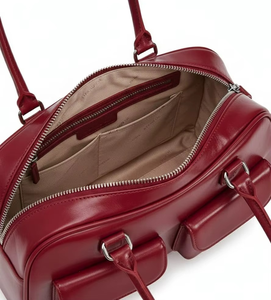 Sac à bandoulière rétro pour femme en cuir véritable rouge cerise, motif bonbon, résistant à l'eau, fermeture éclair, deux poches avant - Product Image 3