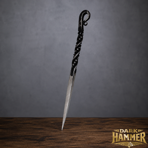 Umweltfreundlicher Handgeschmiedeter Wikinger-Essstab aus Eisen mit Gedrehtem Metallgriff der Marke Dark Hammer für Mittelalterliche Feste - Product Image 2