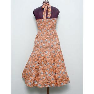 เดรสทรงเอพิมพ์ลายดอกไม้สไตล์โบฮีเมียนทันสมัยสวยงาม คอทรงโอ ความยาวระดับเข่า ผ้าฝ้าย พิมพ์ลายบล็อก สำหรับงานปาร์ตี้ฤดูร้อน ฤดูใบไม้ผลิ ฤดูร้อน - Product Image 5