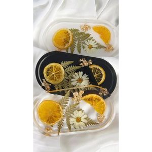 Bandejas Decorativas Ovaladas y Redondas de Resina para Servir Aperitivos y Bebidas - Product Image 1