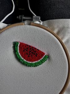 Débardeur de luxe pour femme brodé de perles avec broderie florale exquise, perles artisanales complexes et style élégant - Product Image 6
