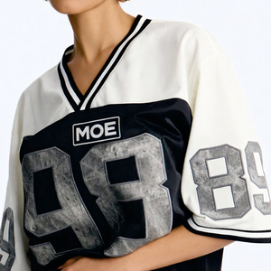 เสื้อสตรีทแวร์โอเวอร์ไซส์สำหรับผู้หญิง แบรนด์แฟชั่น พิมพ์หมายเลขตามสั่ง เสื้ออเมริกันฟุตบอล รับผลิตแบบ OEM ขายส่ง - Product Image 2