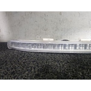 ชุดไฟเลี้ยวหน้าขวา Centennial RIGHT Lamp Assy-Front Turn Signal, RH มือสอง OEM 923023B000 - Product Image 2