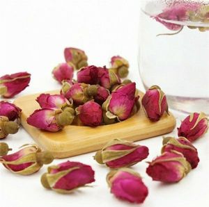 Bourgeons de fleurs de roses séchées Origine française Pétales roses comestibles pour infusion de plantes Produits culinaires et de bien-être - Product Image 1