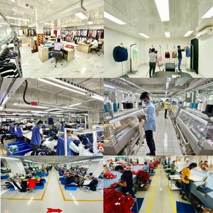 โรงงานผู้ผลิตเสื้อผ้าแบบ OEM ODM สำหรับผู้ชาย เสื้อไหมพรมถักลายเคเบิล แขนยาว ทรงเข้ารูป ระบายอากาศได้ดี ไม่หดตัว ติดกระดุม สีพื้น สำหรับฤดูหนาว - Product Image 2