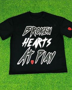 T-shirt en coton noir pour homme Broken Hearts At Play, style streetwear, col rond, manches courtes, imprimé, coupe classique, vente en gros personnalisée - Product Image 1