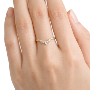 แหวนเพชรทรงกลมแบบขายส่ง ทองคำแท้ 18K แหวนเพชรเชฟรอน ดีไซน์มงกุฎเรียบหรู แหวนหมั้นแบบมินิมอล แหวนเพชรเรียบหรู - Product Image 5