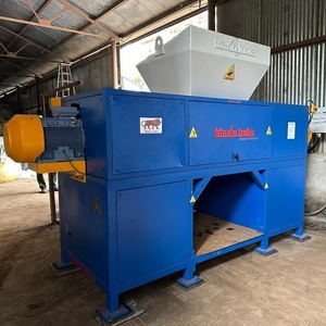 Broyeur de déchets solides municipaux à forte demande, machine de broyage de plastique semi-automatique à double arbre électrique - Product Image 1