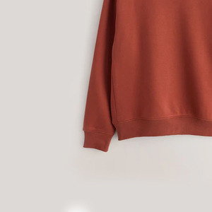 เสื้อสเวตเชิ้ตผู้ชายพรีเมียมสำหรับฤดูหนาว ผ้าฝ้าย 100% น้ำหนักเบา ทนทาน ระบายอากาศได้ดี เป็นมิตรกับสิ่งแวดล้อม ออกแบบมาเพื่อความสบายในชีวิตประจำวัน สไตล์ลำลอง - Product Image 6