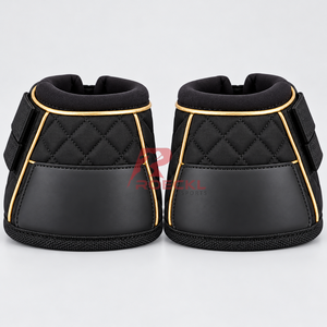 Botas ligeras para caballos que ofrecen un uso cómodo, cierre duradero y protección práctica para los pezuñas durante el entrenamiento. - Product Image 4