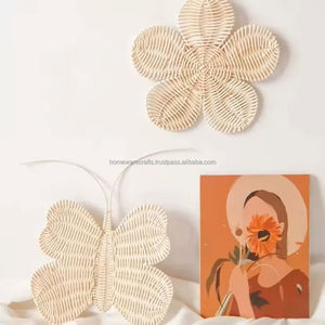 Decoración de pared de ratán hecha a mano, proveedor al por mayor, arte decorativo natural respetuoso con el medio ambiente, duradero, sostenible de Vietnam - Product Image 1