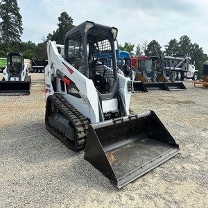 Chargeuse compacte sur chenilles Bobcat T590 professionnelle, conçue pour la construction, l'aménagement paysager, l'excavation et le nivellement. - Product Image 4