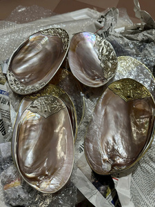 จานไข่มุกคุณภาพสูงสำหรับตกแต่ง ทำจากเปลือกหอยธรรมชาติ รับผลิตตามแบบ OEM พร้อมโลโก้สั่งทำ ผลิตโดยผู้ผลิตในเวียดนาม - Product Image 2