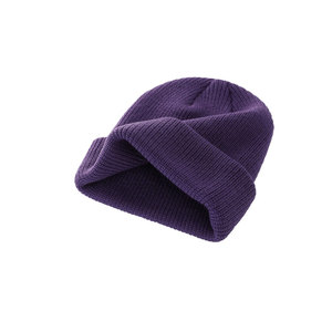 Bonnet en tricot noir et blanc personnalisé avec revers, en coton premium, ajustable, pour sports d'hiver, OEM ODM, marque privée KRAVEN SPORTS - Product Image 2