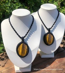 Collier en macramé fait main avec cordon en cuivre, pendentif ovale taille émeraude en perle, bijoux bohèmes ajustables, vente en gros - Product Image 3