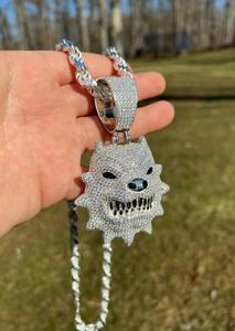 Pendentif Pitbull Furieux en Moissanite Glacée Plaqué Rhodium, Bijou Hip Hop, Cadeau Personnalisé pour Hommes et Femmes - Product Image 3