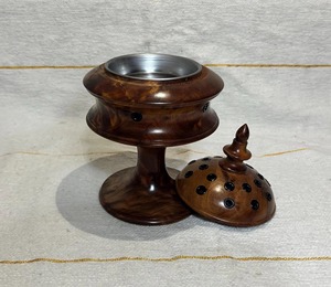 Brûleur à Bakhoor en bois artisanal de luxe de bonne qualité pour salon ou chambre et pour offrir en cadeau - Product Image 6