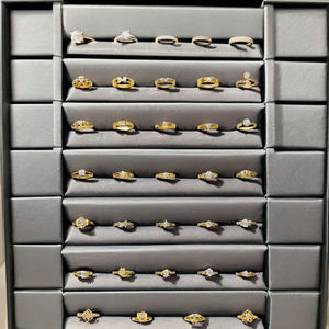 Bagues en or massif 22 carats |   Bagues en or 916, design traditionnel et moderne, pour un usage quotidien, cadeaux, mariage, anniversaire - Product Image 1