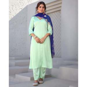 Ensemble de costume en mousseline de soie vert et bleu respirant pour femme Anisha, taille XS - Product Image 2