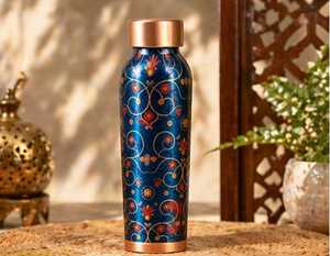 Botella de Agua de Cobre Puro Impresa de Primera Calidad, Diseño Floral Azul, a Prueba de Fugas, Botella Ayurvédica Reutilizable y Ecológica - Product Image 3