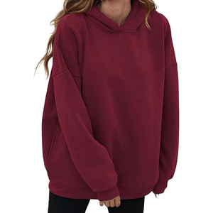 Sweat à capuche personnalisé pour femmes, style streetwear ample, en molleton 100% coton, avec impression de logo sur mesure - Product Image 1