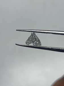 Par de Diamantes Cultivados en Laboratorio con Corte Mariposa de Lujo de 2.00CT TW, Color VVS E/F, Certificado IGI, Corte Único LGD para Pendientes - Product Image 2