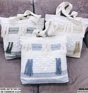 Sacs à main carrés en coton Dari faits à la main par Craftstages International, avec motif de fils, pour femmes - Product Image 1