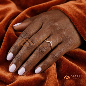 แหวนแต่งงานมอสซาไนต์ทรงวินเทจลายฟิลิกรีขอบหยักประดับเพชร ทองคำขาว 14K - Product Image 4