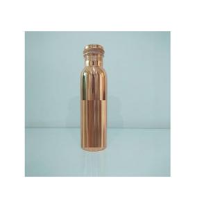 Botella de agua de cobre natural para desintoxicación, recomendada para beber temprano en la mañana, que apoya la limpieza y aumenta la energía. - Product Image 1