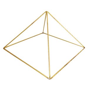 Pirámide de Latón para Meditación y Sanación, 9 Pulgadas (23 cm) - Product Image 3