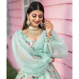 Magnifique Lehenga Choli brodé pour les fêtes, robes de soirée élégantes - Product Image 5