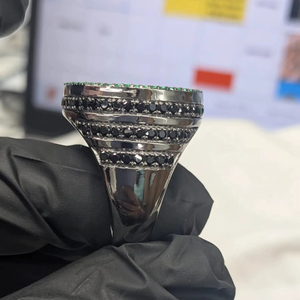 Anillo de Lujo VVS Moissanite Estilo Hip Hop, Plata de Ley 925, Chapado en Oro de 18K, Engaste de Garras, Estilo Rapper, Unisex, Joyería Certificada IGI - Product Image 3