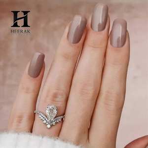 Anillo de Compromiso con Diamante Cultivado en Laboratorio, Corte Pera, Oro Blanco de 14K, Banda de Boda en Forma de V con Moissanita, Joyería de Lujo - Product Image 4