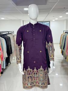 Kurta de tela Royal de alta calidad para hombre con bordado y lentejuelas - Product Image 2